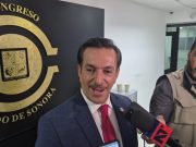 Presenta David Figueroa propuesta para fumigar constantemente en escuelas de Sonora